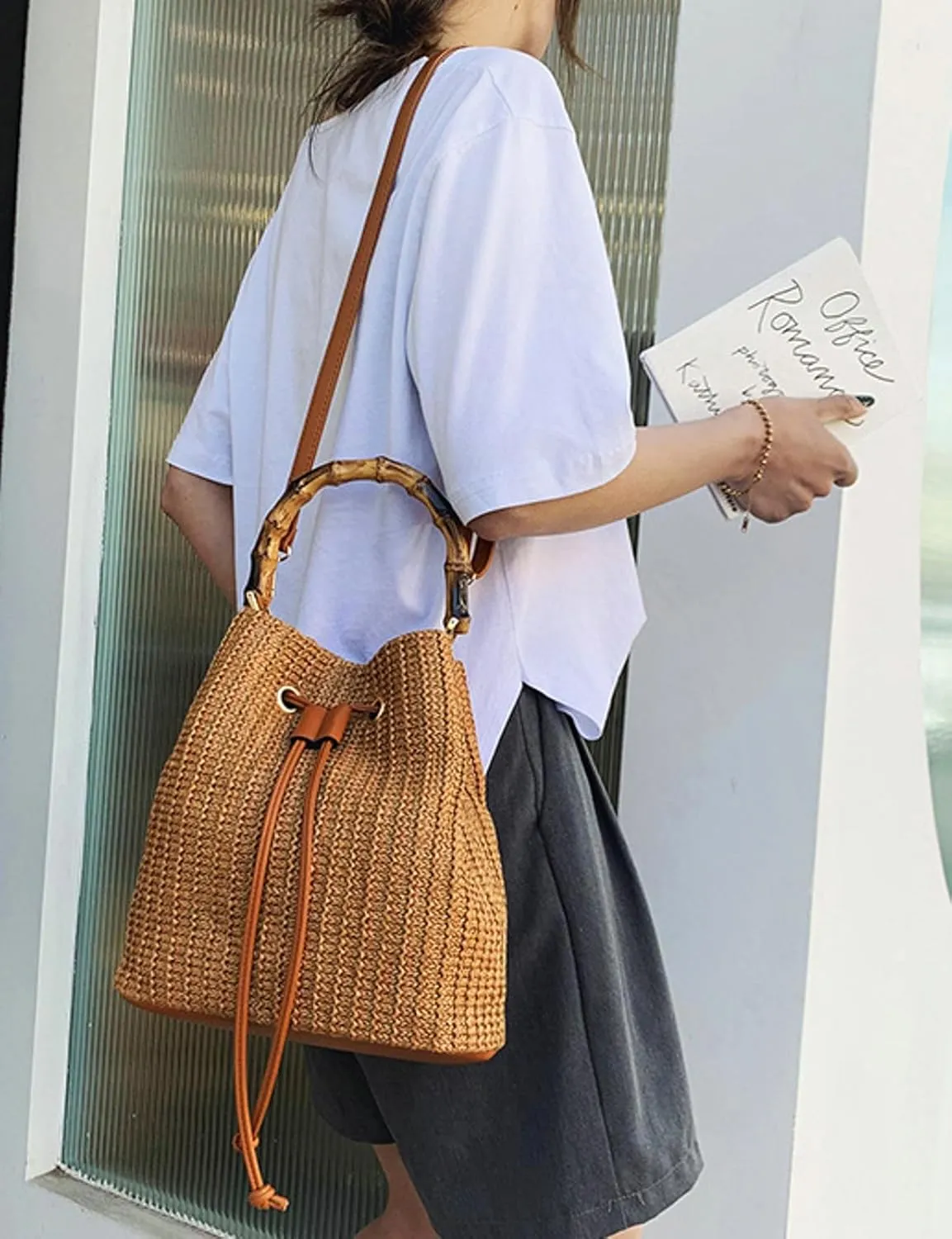 2025 Summer Straw Tote Bag Bamboo Handle Wristlet Clutch Shoulder Crossbody Bag Handbag Bucket Women