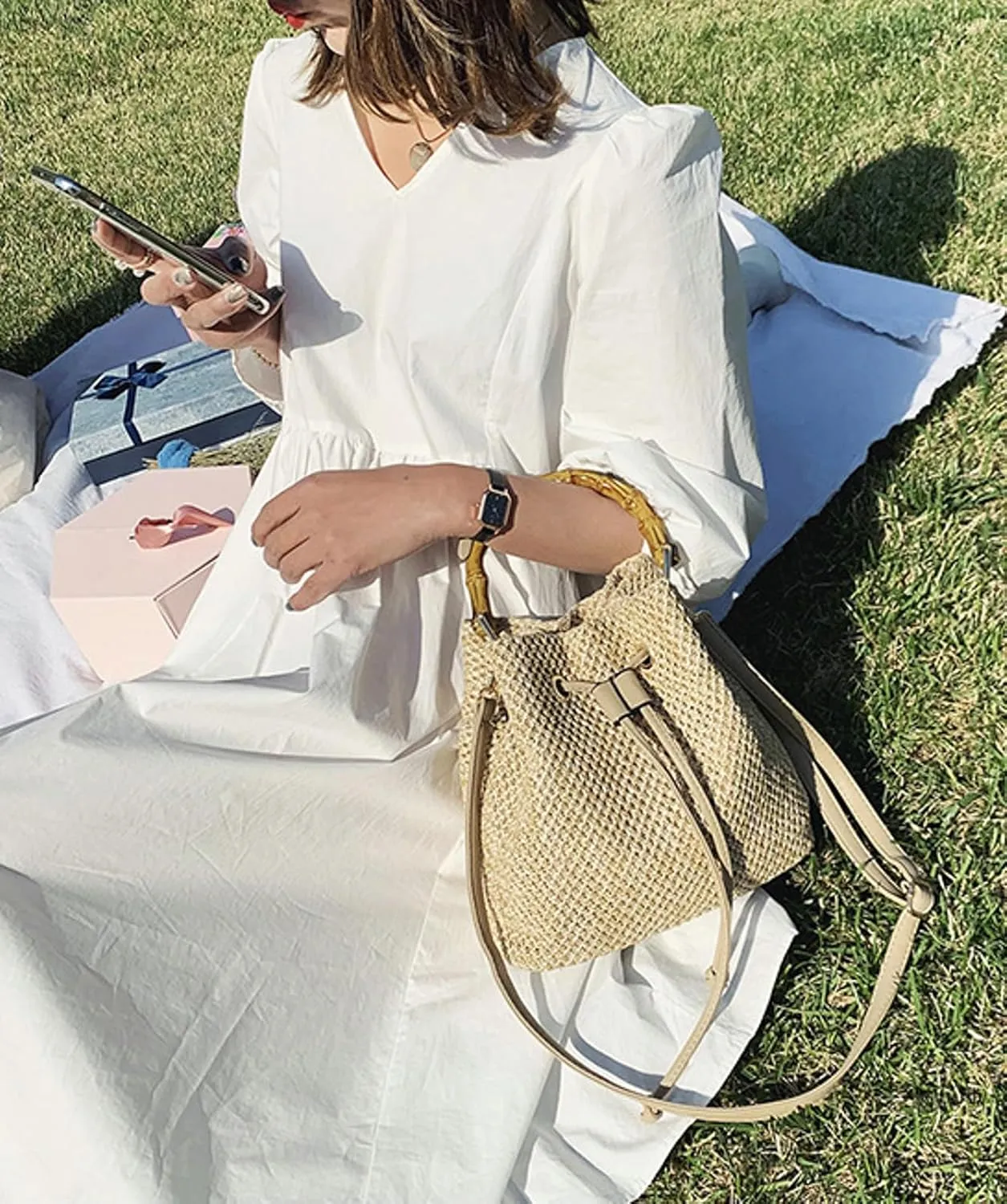 2025 Summer Straw Tote Bag Bamboo Handle Wristlet Clutch Shoulder Crossbody Bag Handbag Bucket Women
