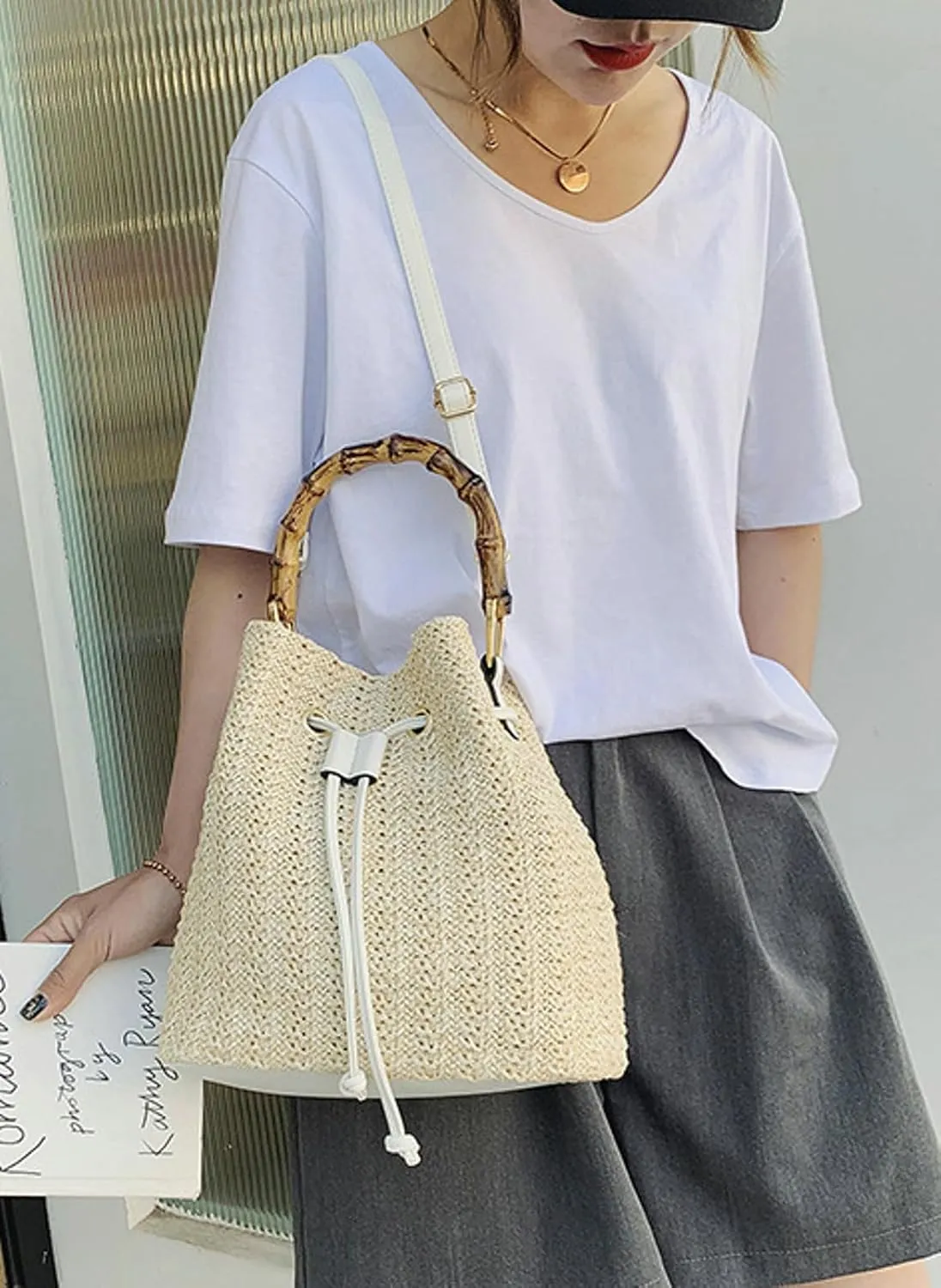 2025 Summer Straw Tote Bag Bamboo Handle Wristlet Clutch Shoulder Crossbody Bag Handbag Bucket Women