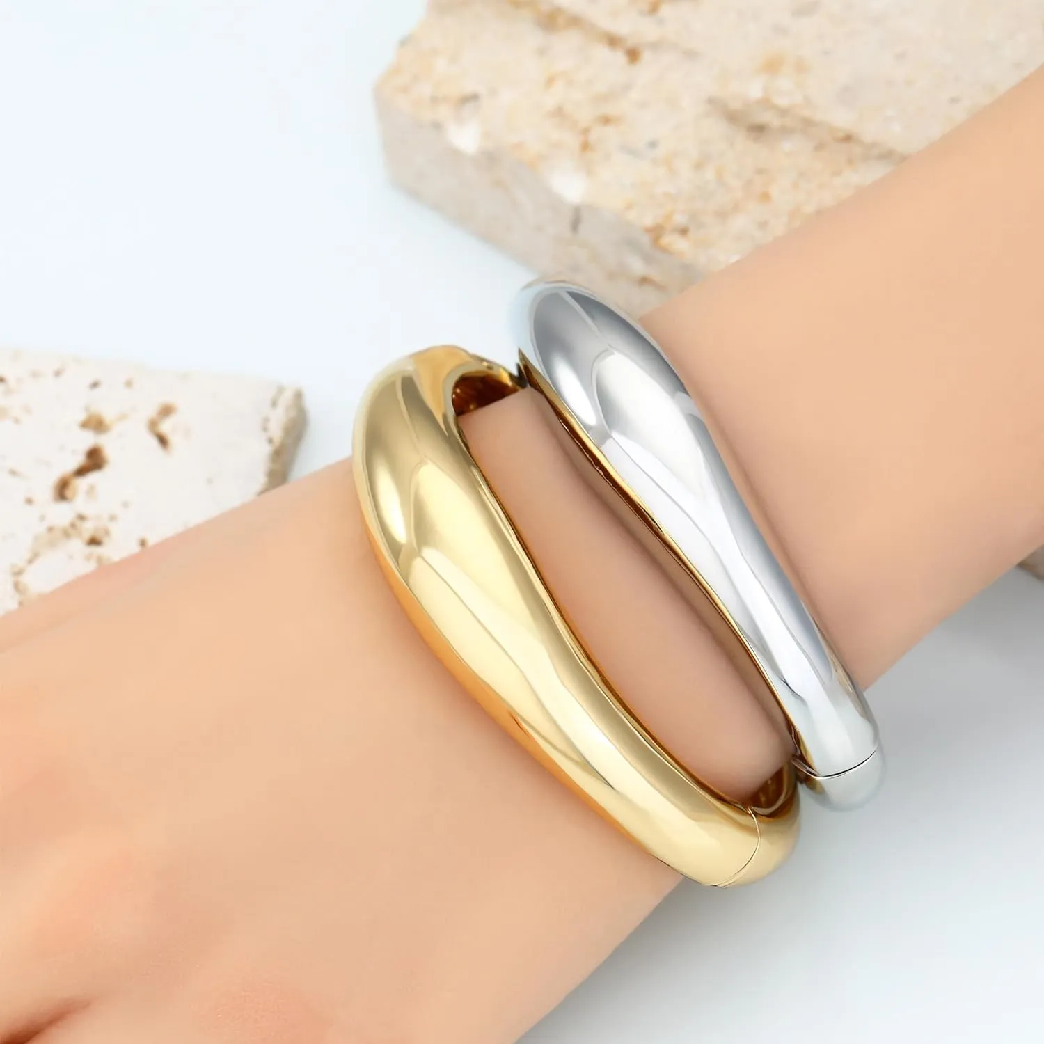 2PCS Chunky Gold Cuff Bangle Bracelets Stack for Women Non Tarnish Trendy, 14K Gold Plated Irregular Open Wide Hinged Thick Chain Wrap Bangles Bracelet Set Arm Jewelry Gifts