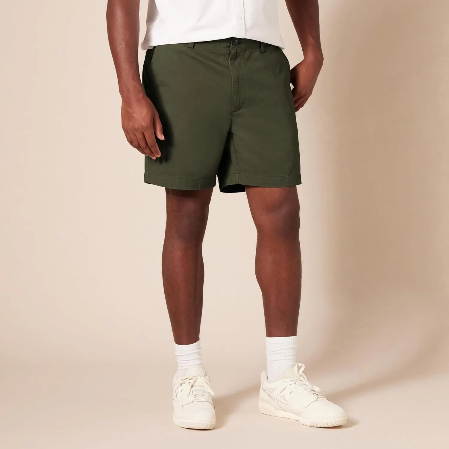 Amazon Essentials Men's Classic-Fit 7" Chino Short