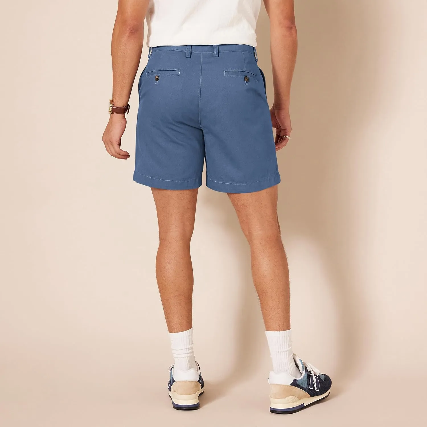 Amazon Essentials Men's Classic-Fit 7" Chino Short