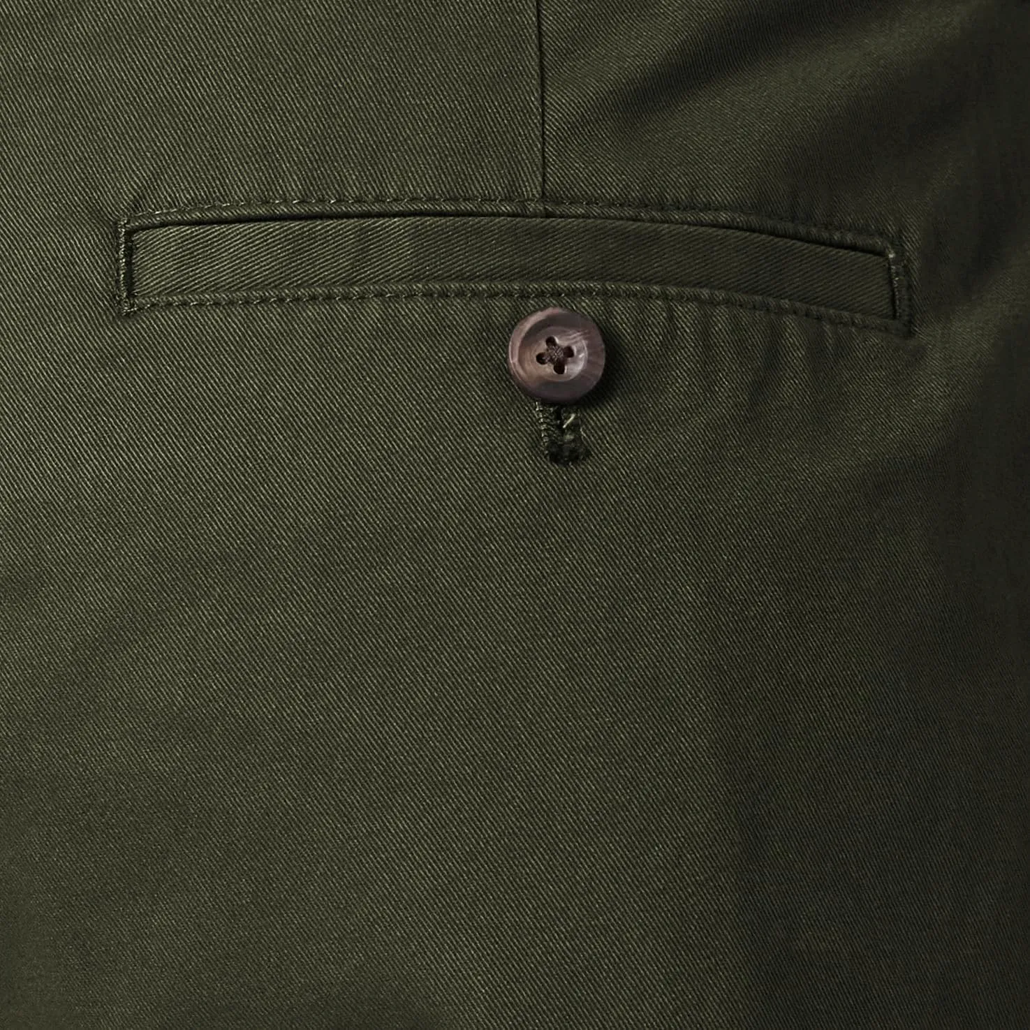 Amazon Essentials Men's Classic-Fit 7" Chino Short