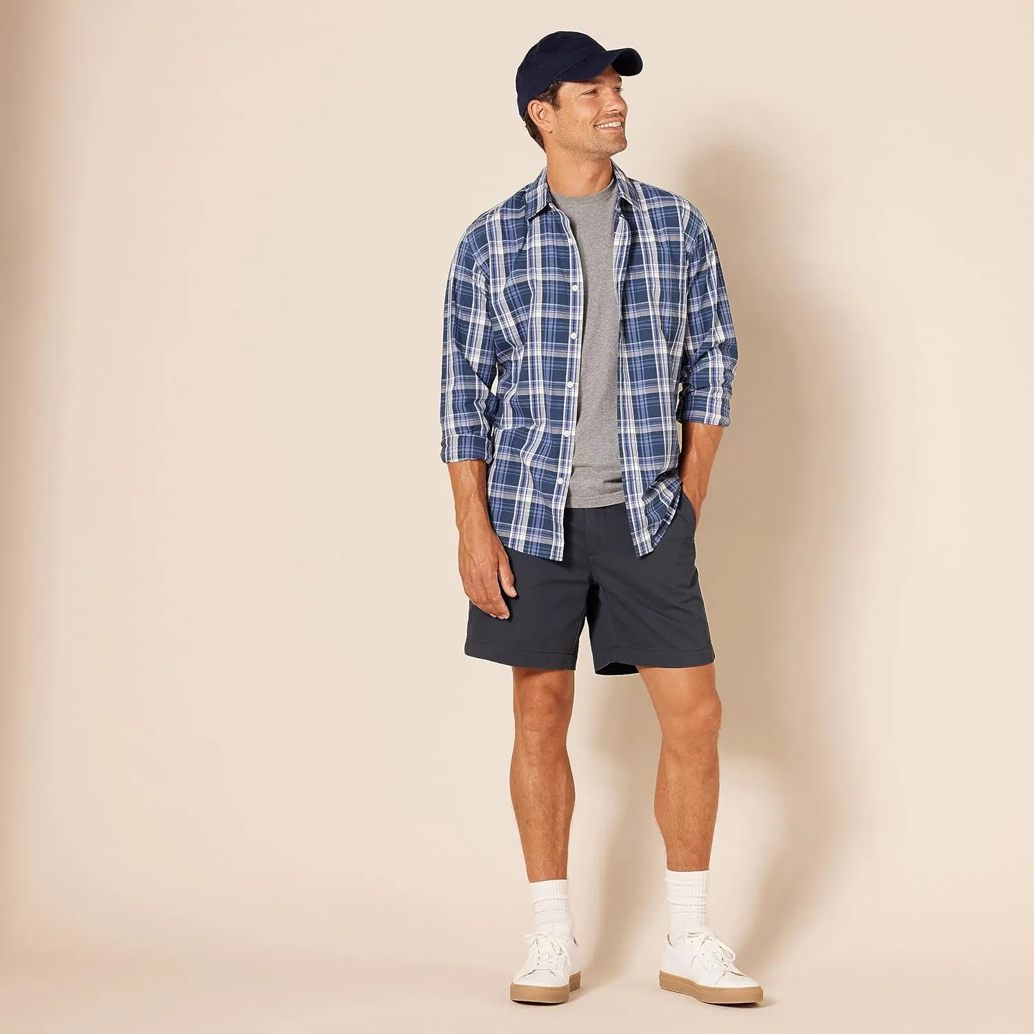 Amazon Essentials Men's Classic-Fit 7" Chino Short