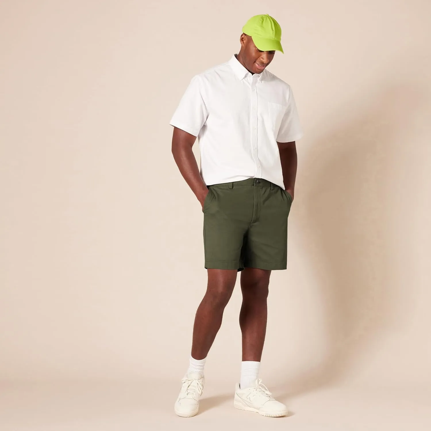 Amazon Essentials Men's Classic-Fit 7" Chino Short
