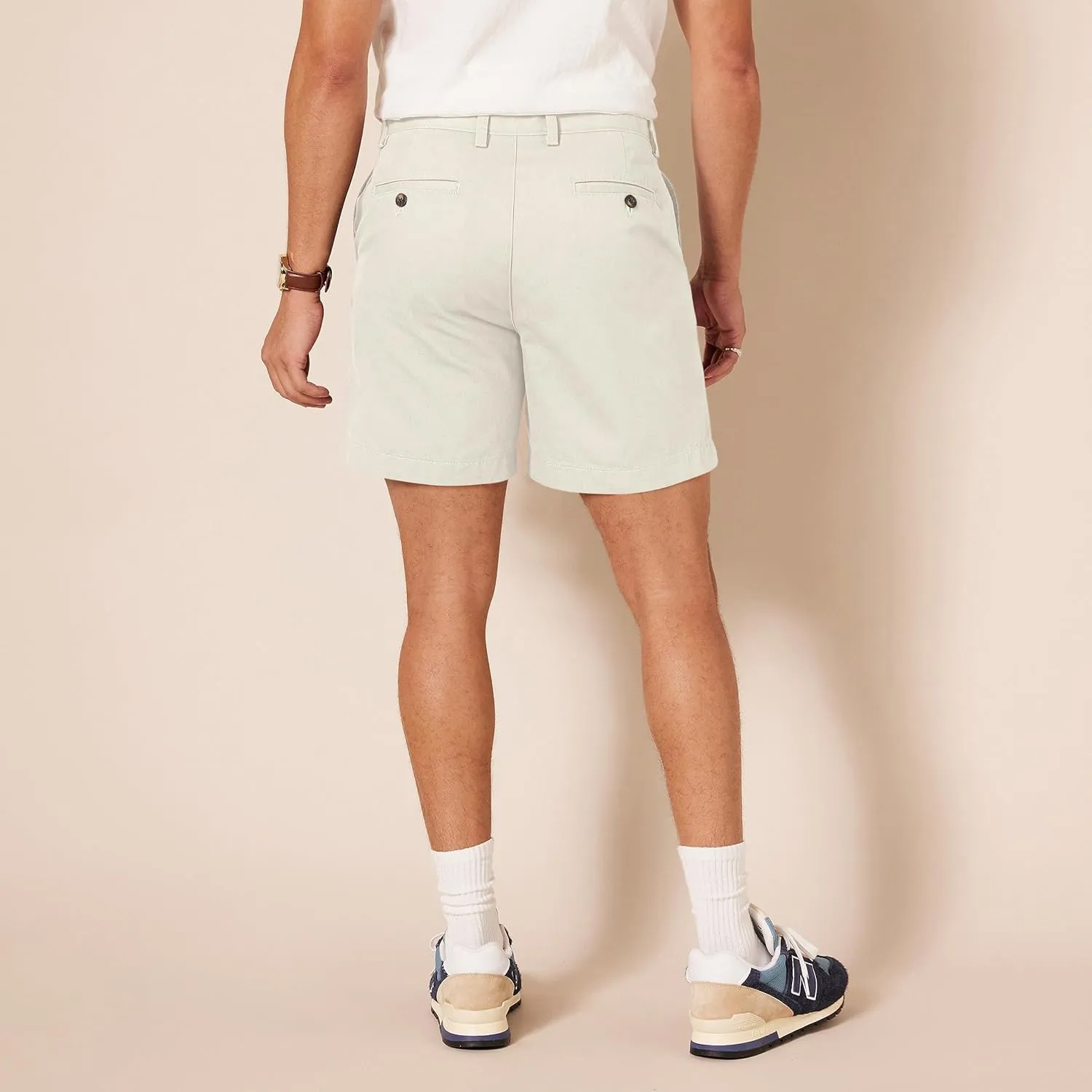 Amazon Essentials Men's Classic-Fit 7" Chino Short