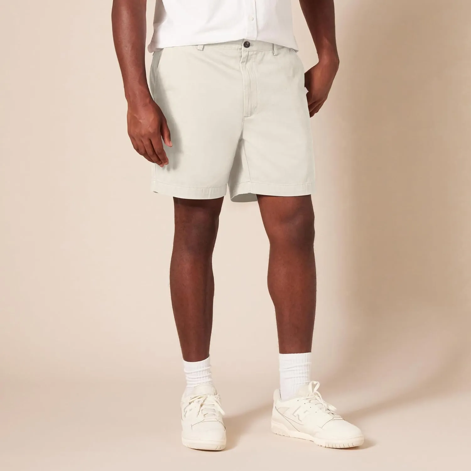 Amazon Essentials Men's Classic-Fit 7" Chino Short