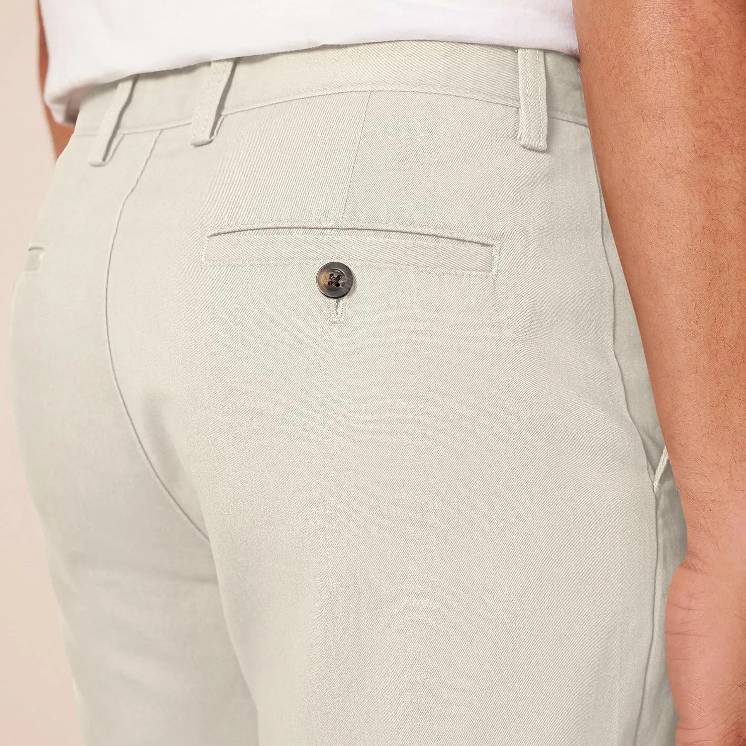 Amazon Essentials Men's Classic-Fit 7" Chino Short