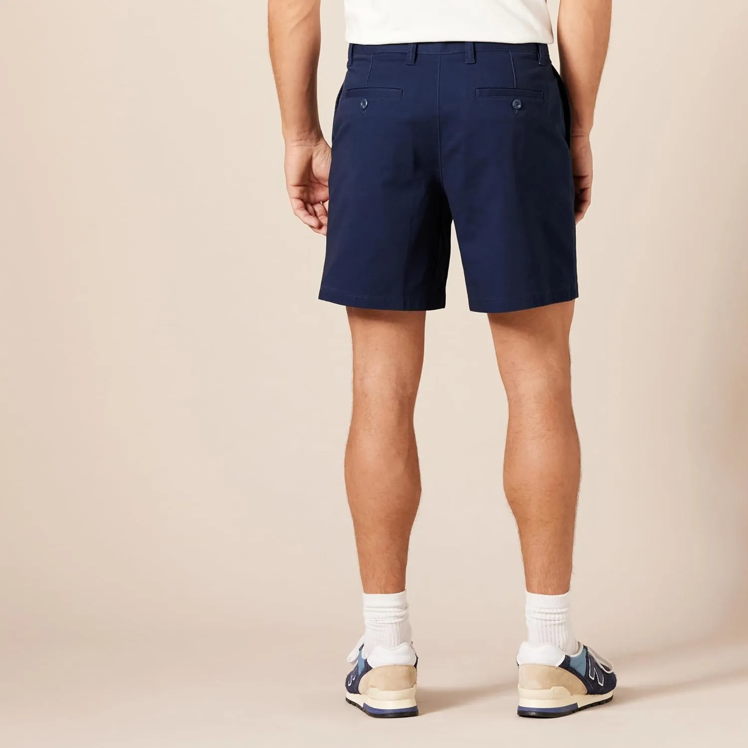 Amazon Essentials Men's Classic-Fit 7" Comfort Stretch Chino Short
