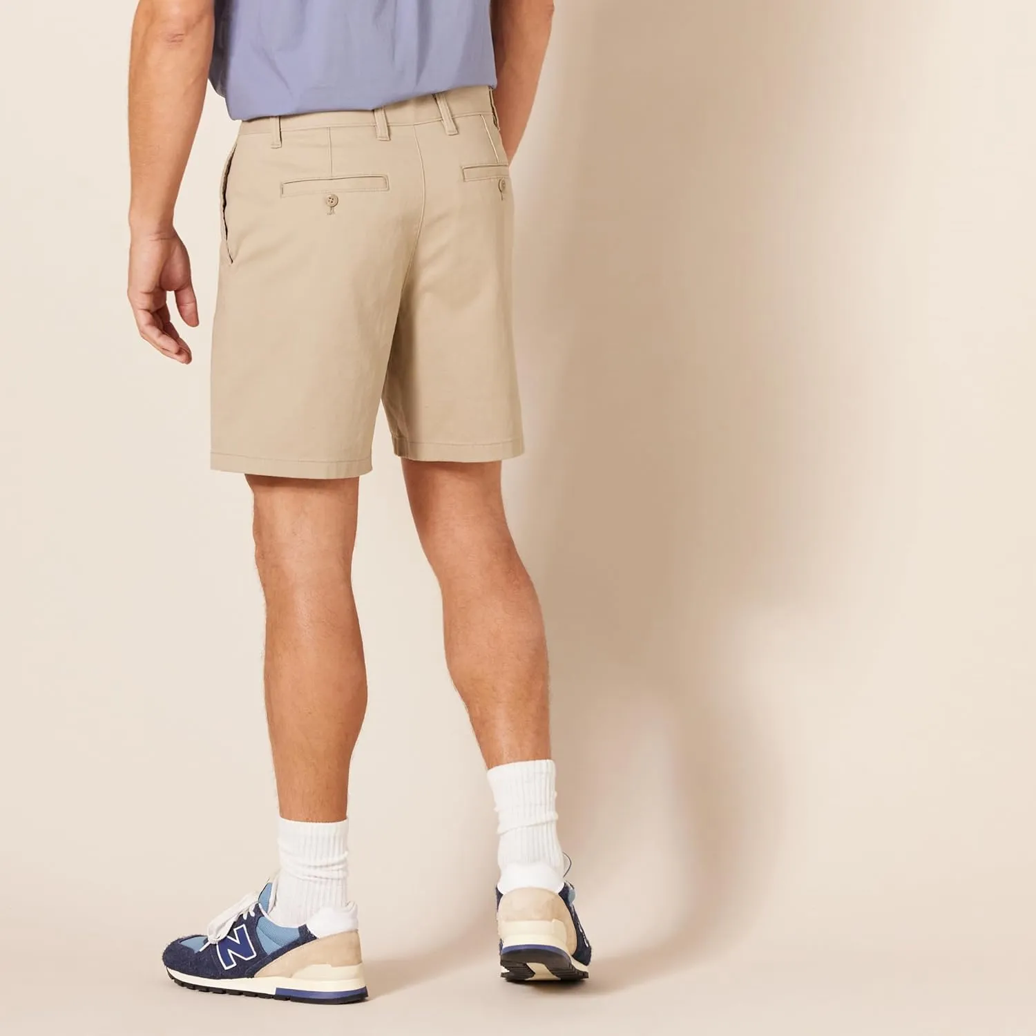 Amazon Essentials Men's Classic-Fit 7" Comfort Stretch Chino Short