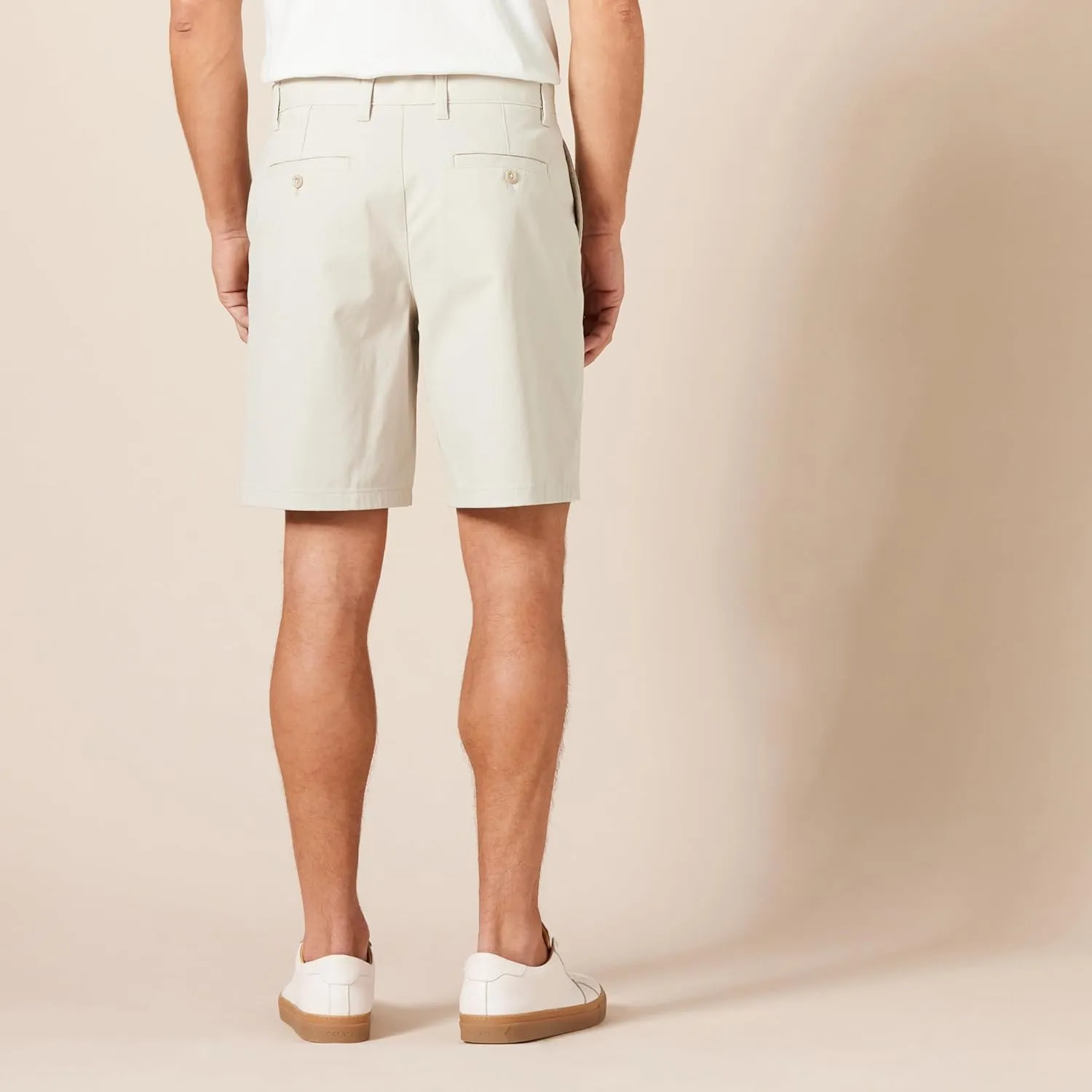 Amazon Essentials Men's Classic-Fit 9" Comfort Stretch Chino Short