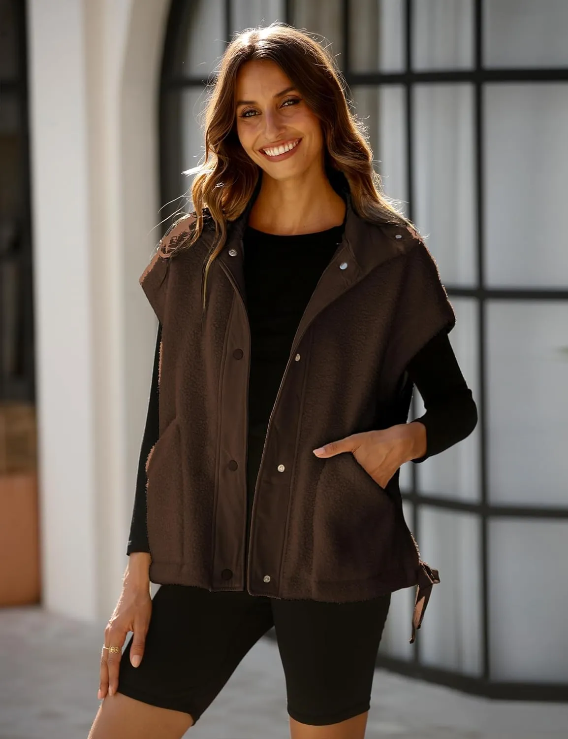 APAFES Women Oversized Fleece Vest Winter Warm Stand Collar Flysleeve Fuzzy Jackets Outerwear Coat with Pockets
