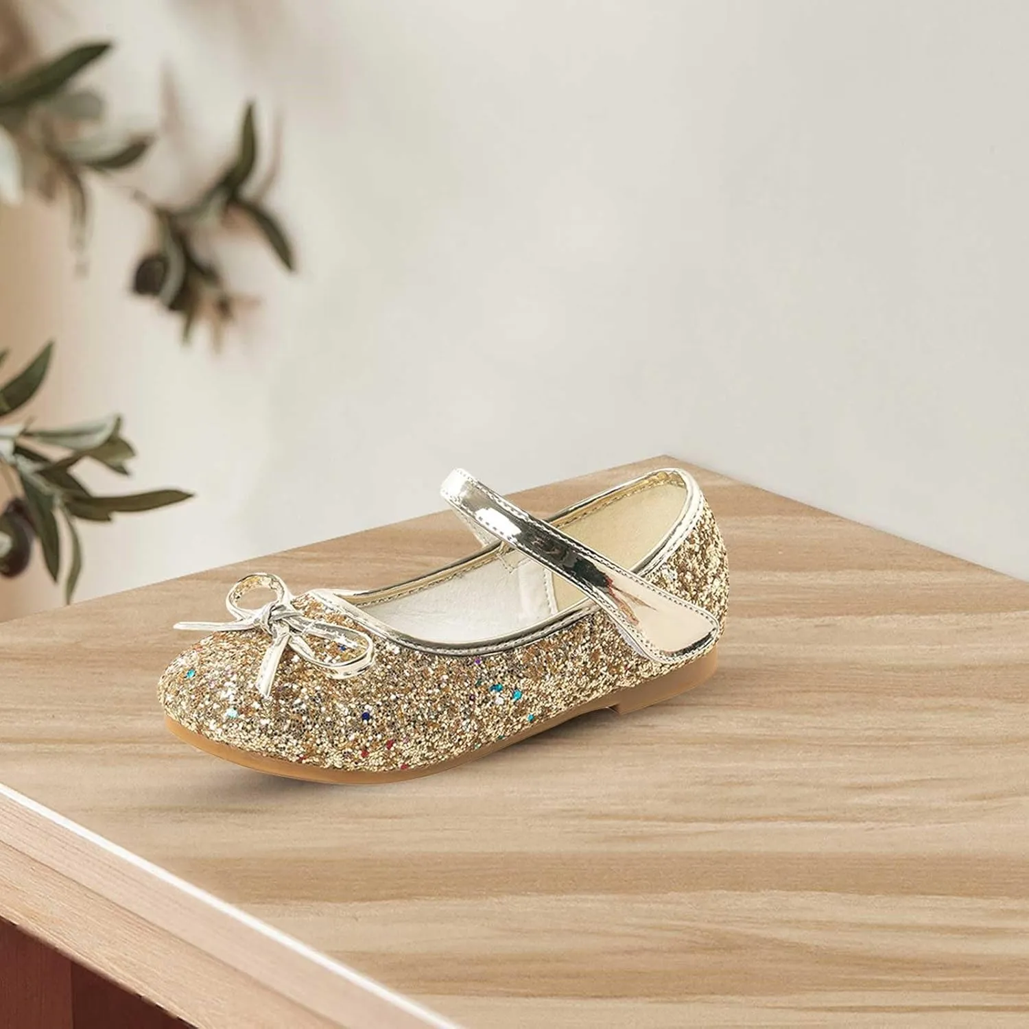Baby Girls Glitter Bow Dress Dance Shoes Sandals ow Heels Rubber Soft Sole Non Slip Princess Shoes Pearl Sequins Loafers