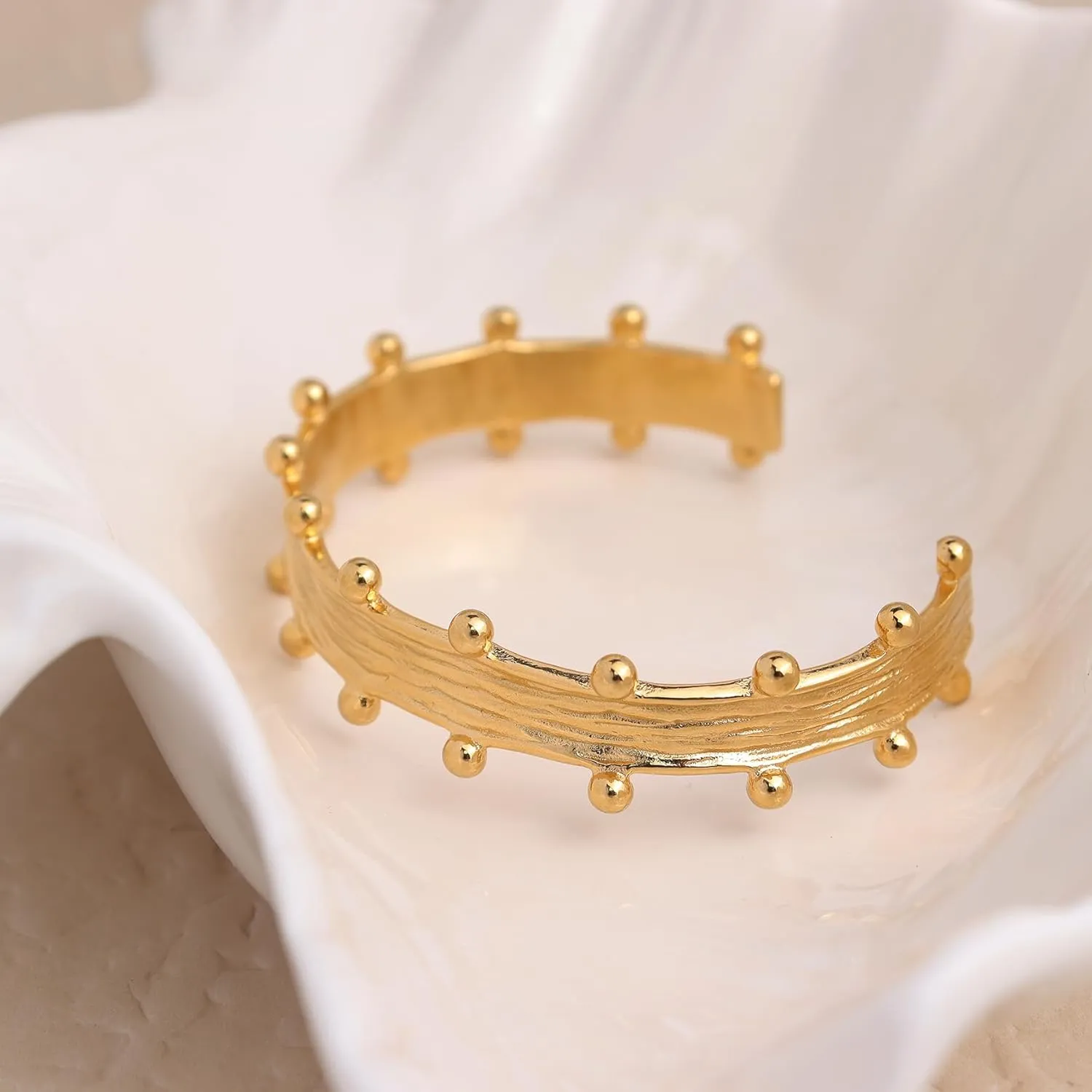 Chunky Open Cuff Bangle Bracelets for Woman, Textured Flower Bangles Jewelry Gifts