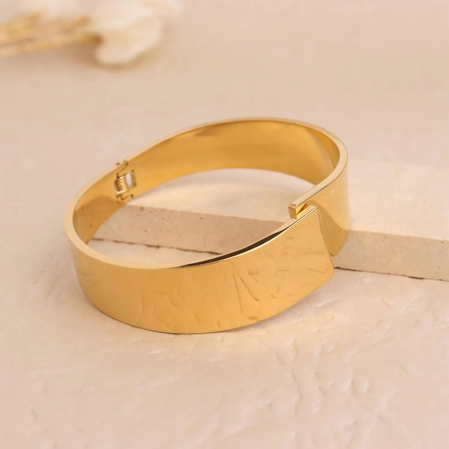 Chunky Open Cuff Bangle Bracelets for Woman, Textured Flower Bangles Jewelry Gifts