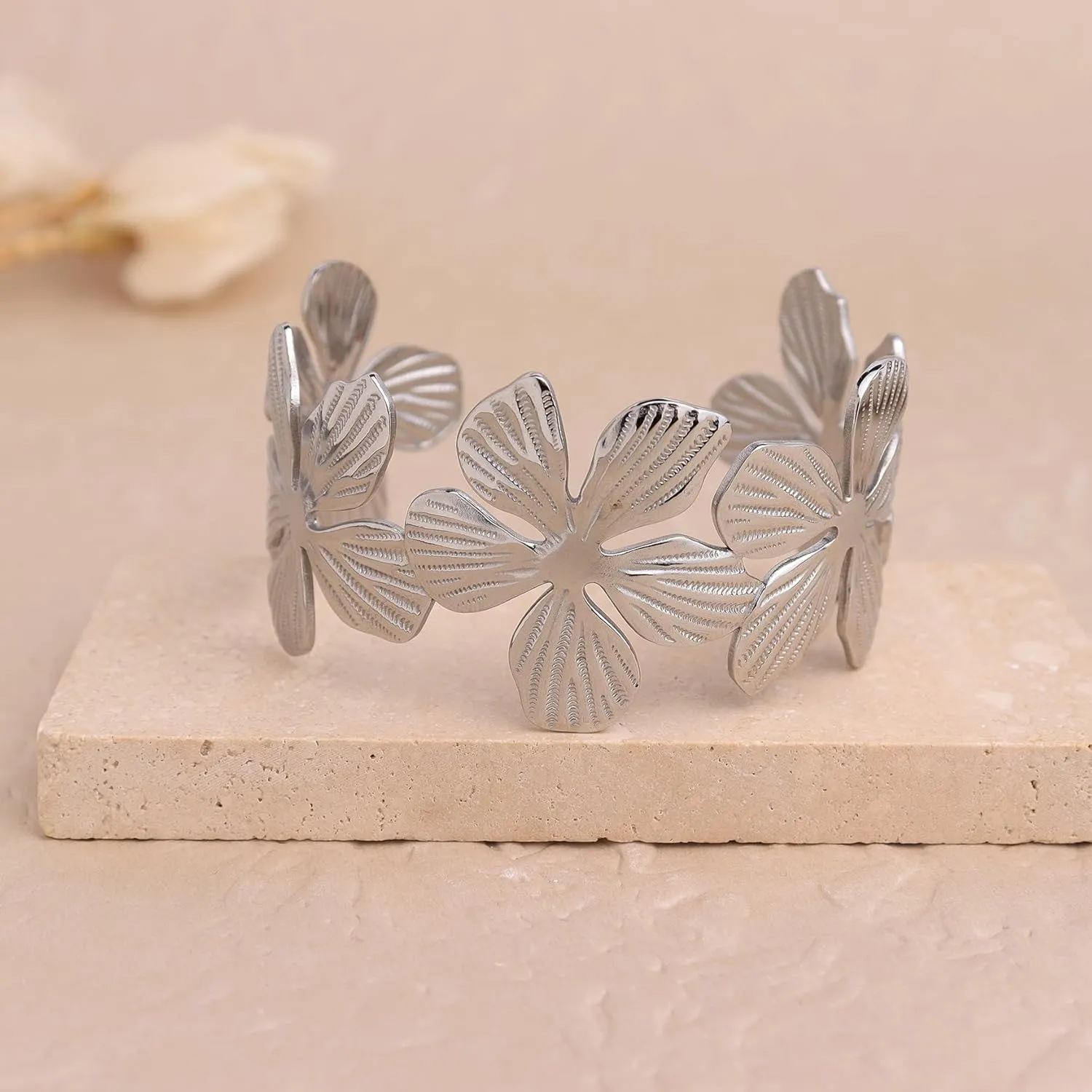 Chunky Open Cuff Bangle Bracelets for Woman, Textured Flower Bangles Jewelry Gifts