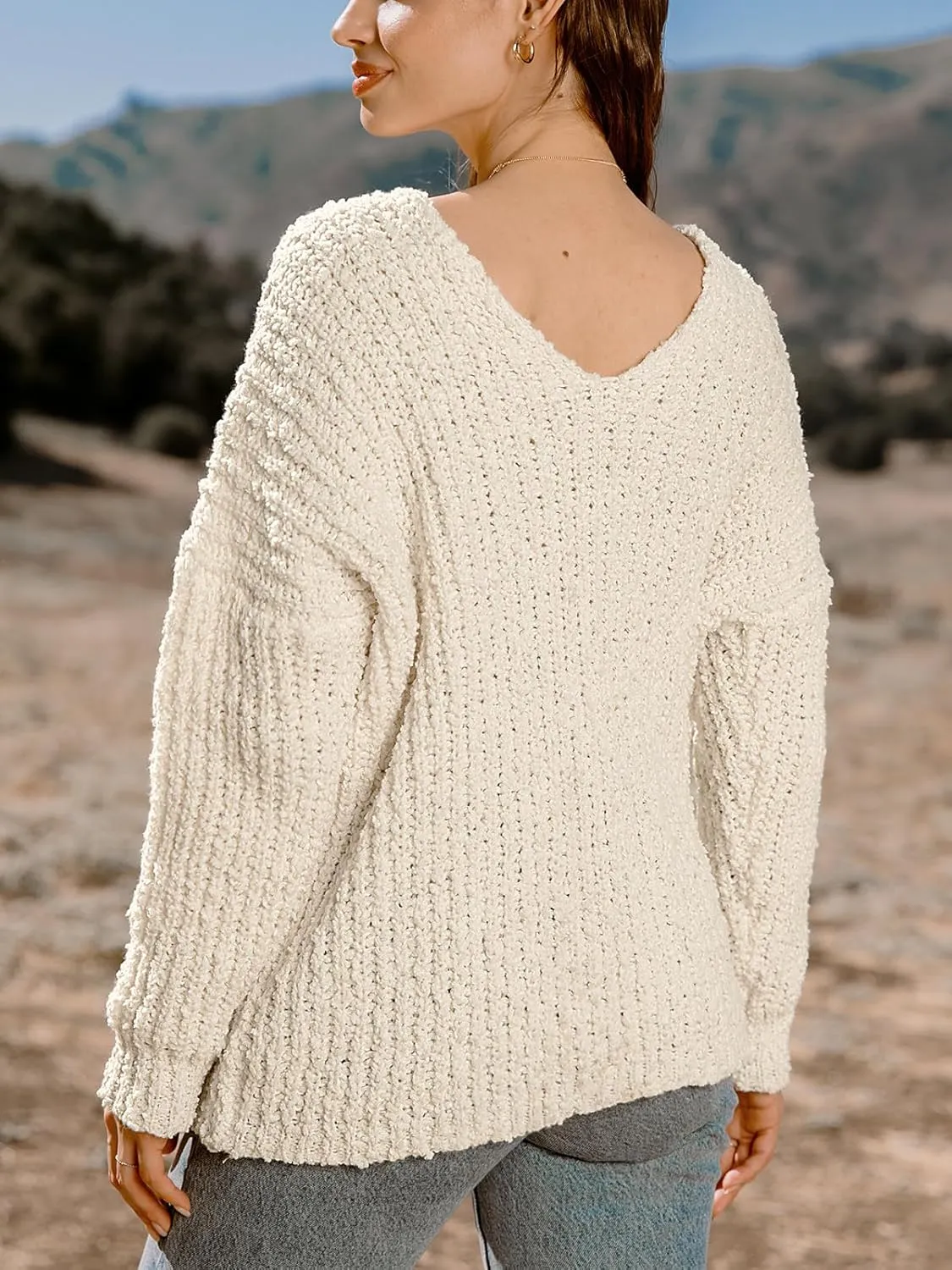CUPSHE Women's Long Sleeve Sweater V Neck Comfy Loose Oversized Knit Pullover Sweaters
