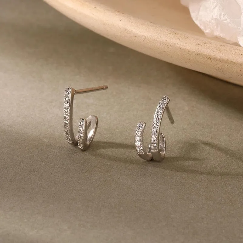 Modern Brilliance: 925 Sterling Silver Geometric Minimalist Earrings with Gold Plating and Zirconia Studs (gold)