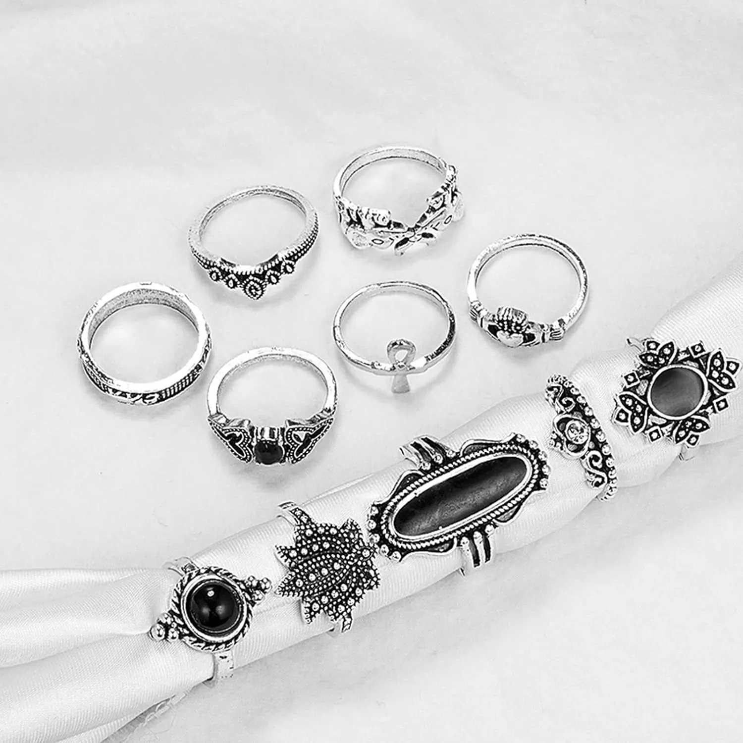 Rings for Women, Rings for Teen Girls 11Pcs/set Heart Stackable Knuckle Rings Alloy Bohemia Black Faux Gem Finger Rings Mens Rings for New Year Gift Valentine's Day Gift