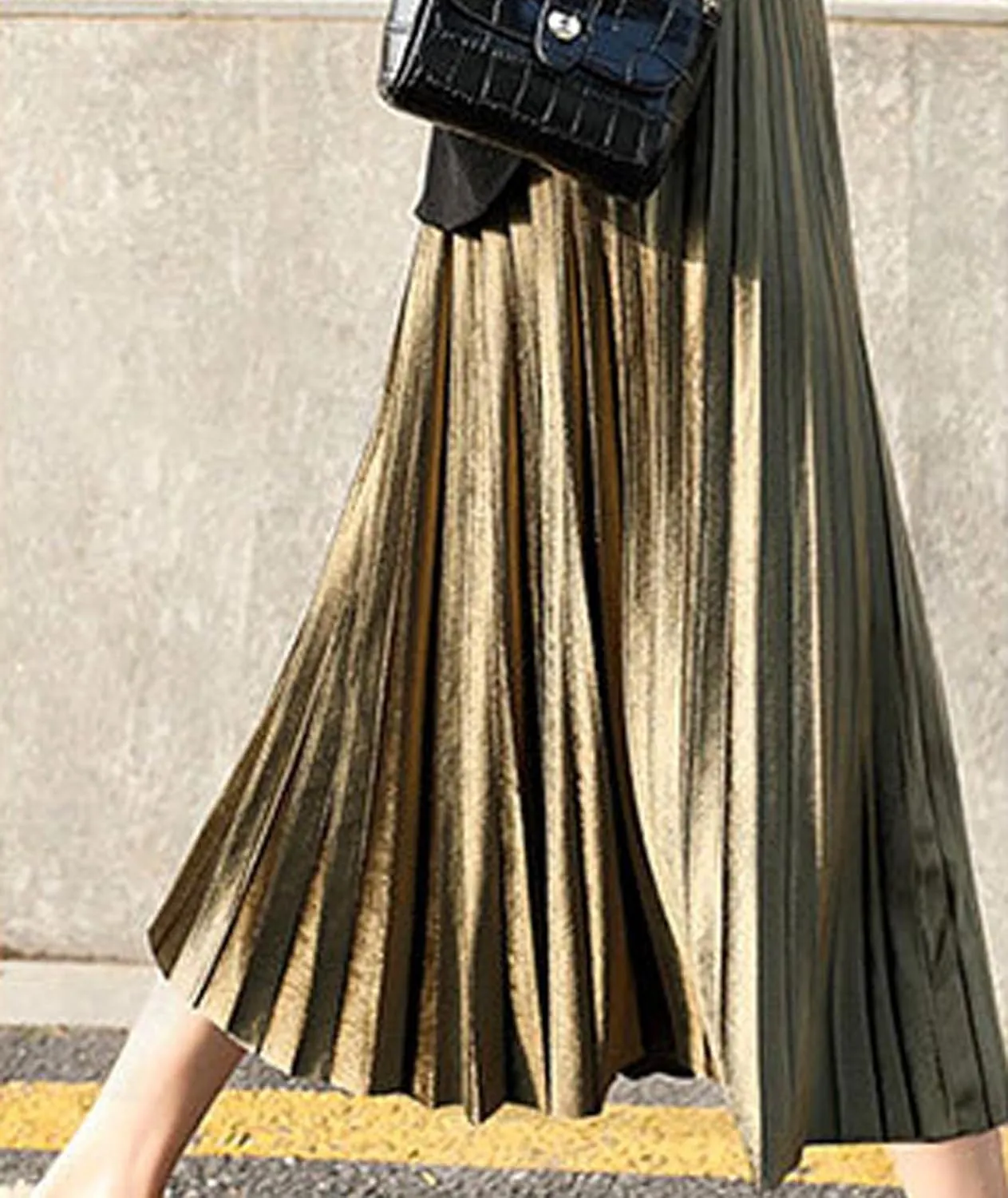 SOMTHRON Women's Plus Size High Waist Elastic Pleated Skirts Velvet Velour A Line Accordion Swing Midi Long Skirt