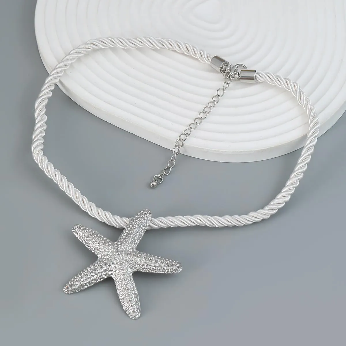Starfish Necklace for Women Chunky Starfish Pendant Necklace Gold Silver Bohemia Star Charm Choker Necklace Adjustable Summer Beach Ocean Jewelry