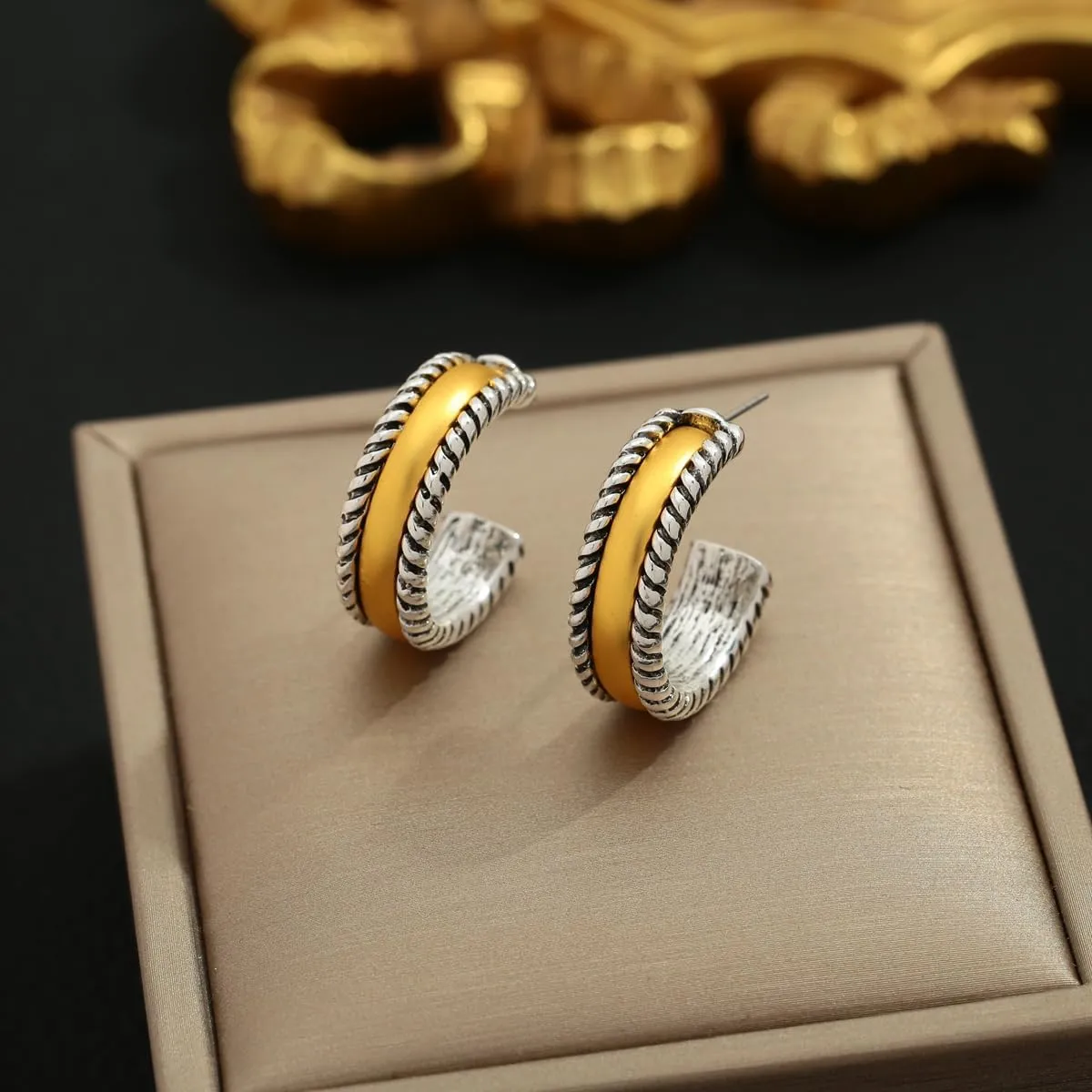 Two Tone Earrings for Women, Antique Gold & Silver Mixed Metal Dangle Earrings Vintage-Inspired Layered Jewelry Gifts