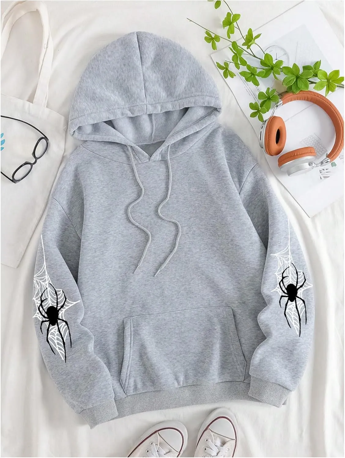 WDIRARA Women's Graphic Print Oversize Pullover Sweatshirts Long Sleeve Fleece Hoodies