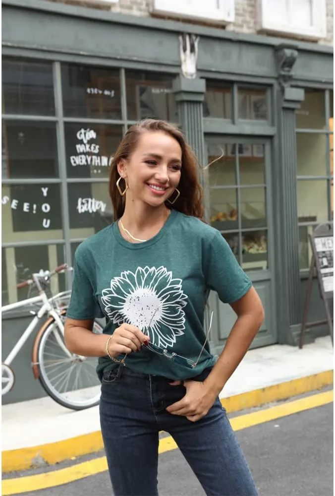 Women's Summer Sunflower T Shirt Cute Flower Graphic Loose Tees Crew Neck Short Sleeve Casual Tops