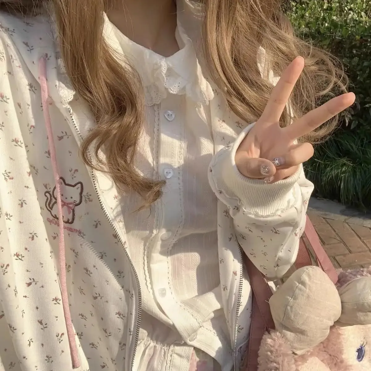 Women's Y2K Cute Floral Hoodies Kawaii Zip Up Hoodies Cartoon Cat Embroidery Oversized Pullover Sweatshirt